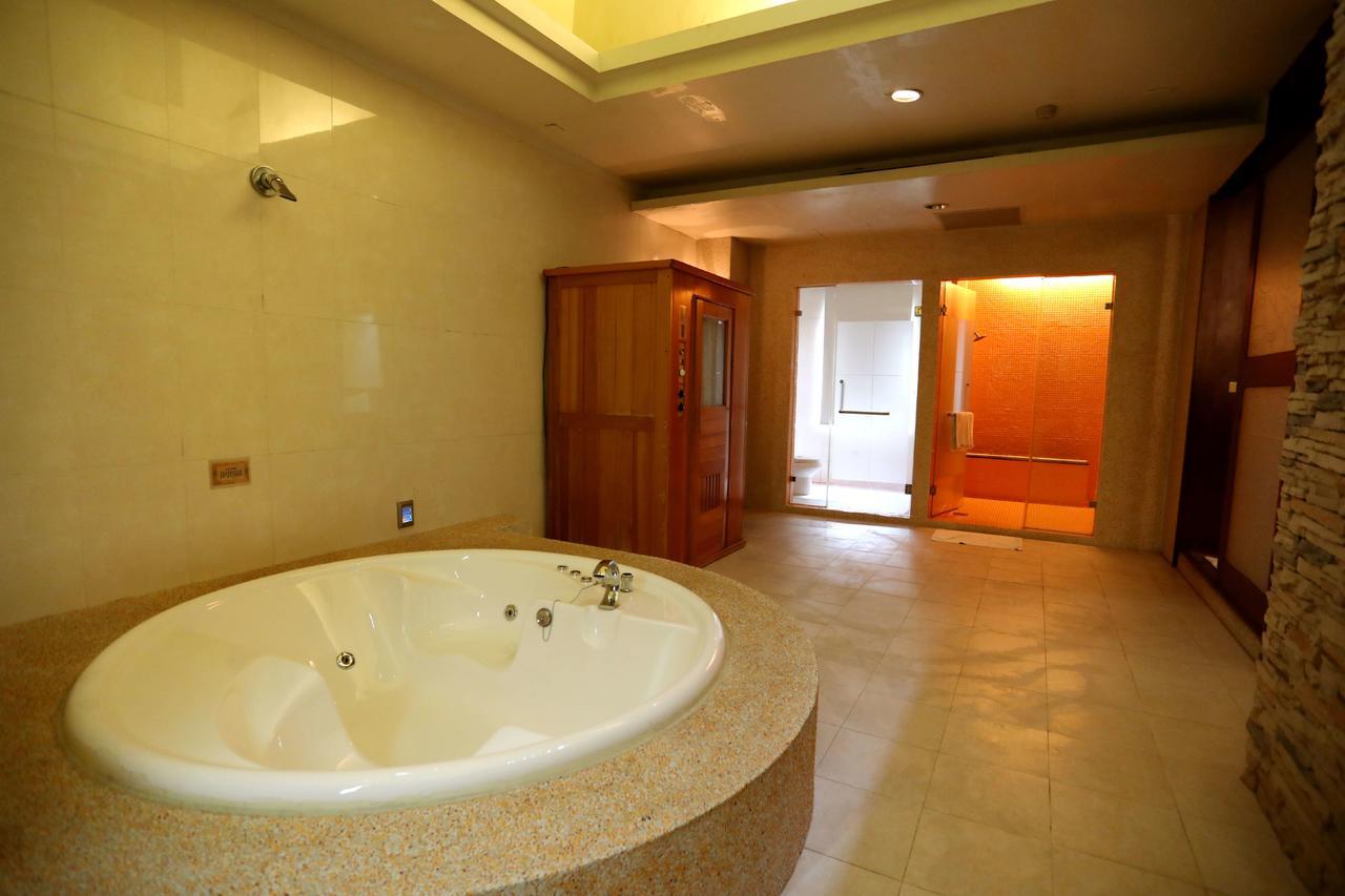 Hua Jia Motel Tainan Eksteriør bilde
