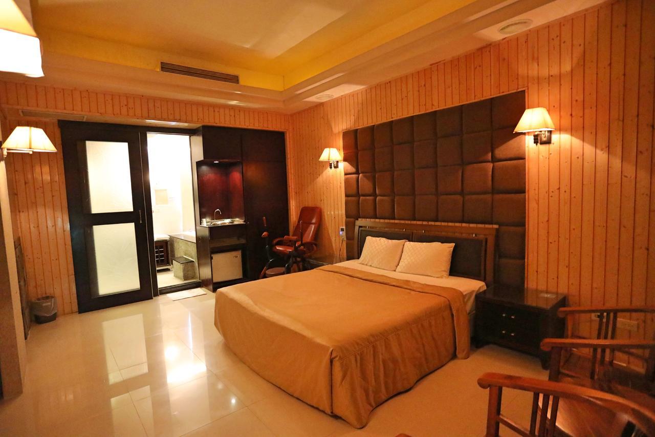 Hua Jia Motel Tainan Eksteriør bilde