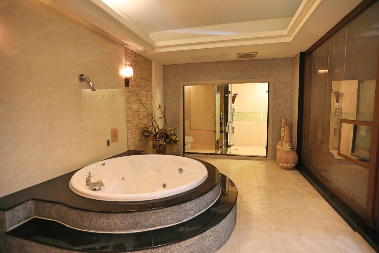 Hua Jia Motel Tainan Eksteriør bilde